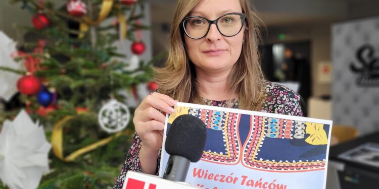 Sandomierz: „Wieczór tańców i kolęd polskich”.