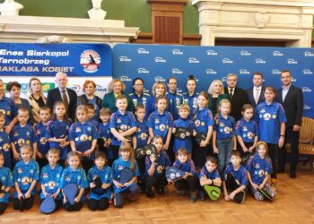 Tarnobrzeg. Enea nadal wspiera utytułowane tenisistki stołowe.