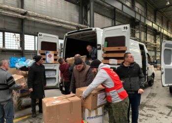 Sandomierz: 31. transport pomocy humanitarnej Caritas Diecezji Sandomierskiej dla Ukrainy.
