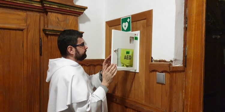 Tarnobrzeg. U dominikanów jest sprzęt ratujący życie.