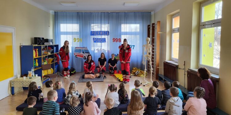 Tarnobrzeg. Nad Jeziorem Tarnobrzeskim obradował konwent Polskiego Związku Żeglarskiego