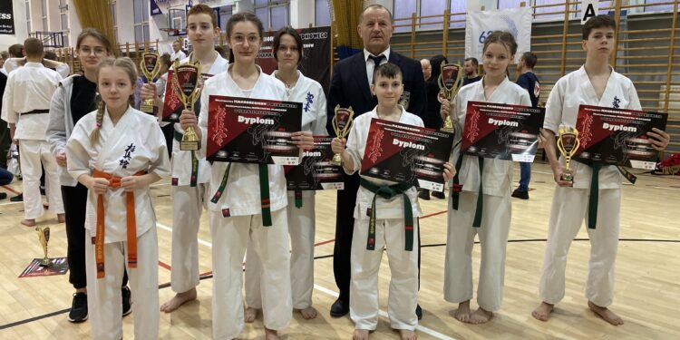 Sandomierz: Udany start podopiecznych shihan Andrzeja Orłowskiego