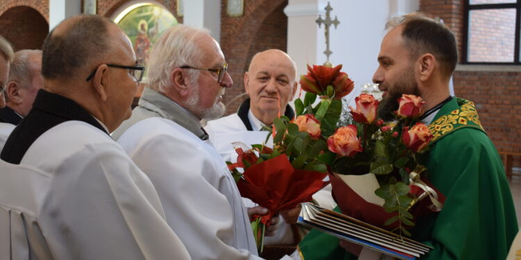 Sandomierz: Ks. Michał Szawan wyruszy na misje do Papui-Nowej Gwinei.