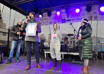 Tarnobrzeg. Rekord Polski ustanowiony. Dla Bartoszka ponad pół tysiąca osób przebrało się za króliki.