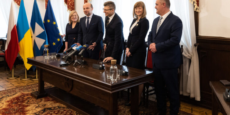 Region: Nowy sąd przy Dołowej.