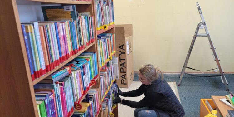 Samborzec: Rozpoczął się remont biblioteki.