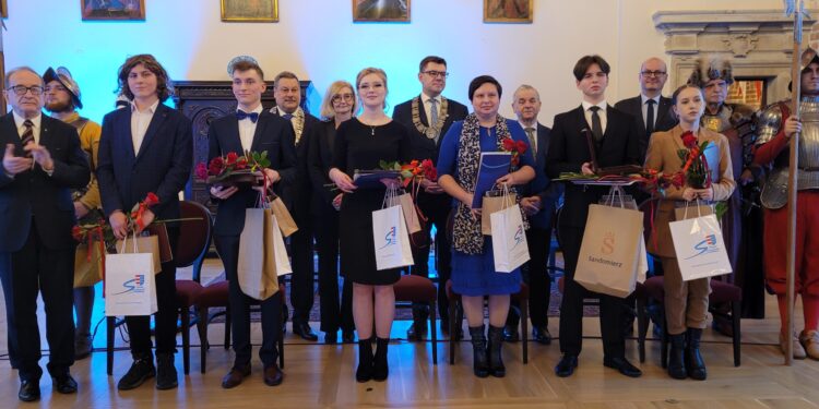 Sandomierz: Alex Szczyrba i Kamil Drzewiecki „Nadzieją Sandomierza 2022”.