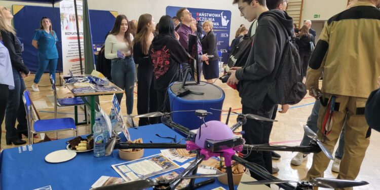 Sandomierz: XIV Powiatowe Targi Edukacyjne.