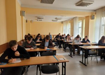 Sandomierz: Językowe zmagania na UJK.