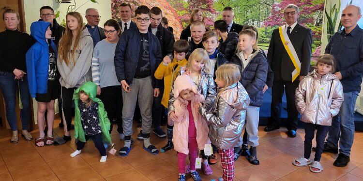 Skopanie. Kurtki dla dzieci od Rycerzy Kolumba