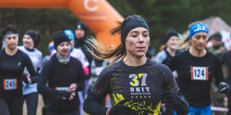 Kielce: Zacięta rywalizacja podczas Mistrzostw WOT w biegach przełajowych