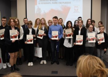 Świętokrzyskie: Uroczyste rozstrzygnięcie konkursu „O Polskę biało-czerwoną… Żołnierze Wyklęci w fotografii, filmie i na plakacie”.