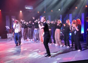 Tarnobrzeg. Uczniowie i nauczyciele z Kopernika razem w charytatywnym koncercie