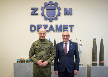 Nowa Dęba. Szef Sztabu Generalnego Wojska Polskiego z wizytą w Dezamecie