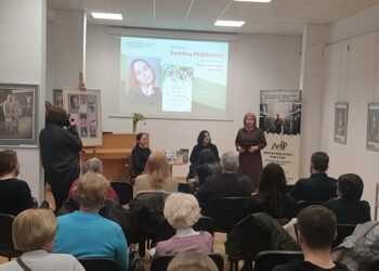 Stalowa Wola: Ogromne zainteresowanie maluchów historią słynnego misia Wojtka