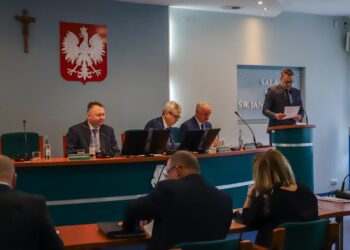 Mielec: Przyjęte przez aklamację…