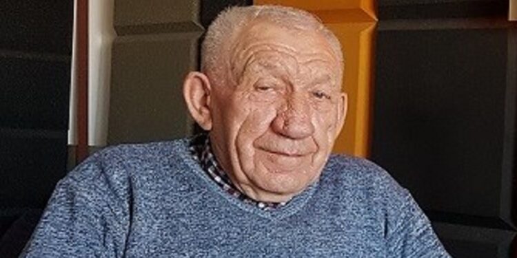 Rozmowa z Witoldem Niezgodą z Rejonowego Koła Pszczelarzy w Tarnobrzegu.