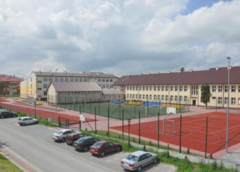 Połaniec. Rok jubileuszu Zespołu Szkół