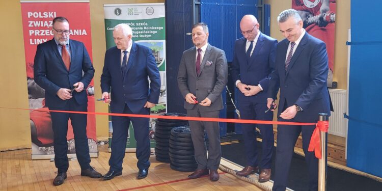 Sichów Duży: Inauguracja pierwszego w Polsce Regionalnego Centrum Metodyczno-Treningowego Przeciągania Liny.