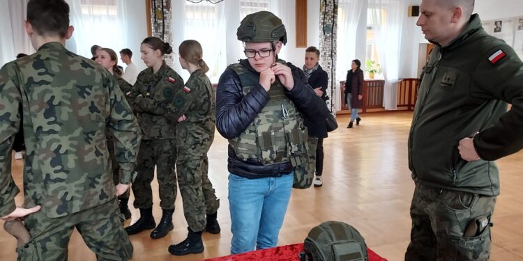 Sandomierz: Mundur? Najpierw do Marmolady.