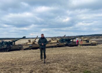 Nowa Dęba. Minister obserwował wspólne szkolenie wojsk