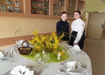 Tarnobrzeg. Uczniowie „Prymasówki” przygotowują się do Świąt Wielkiej Nocy.