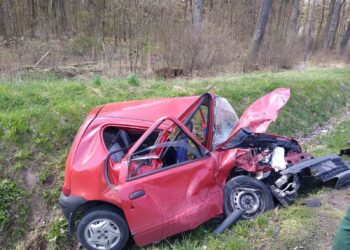 Nowa Dęba. Groźne zderzenie na krajówce