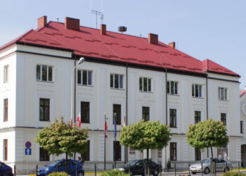 Nisko: Władze Niska czekają na zgłoszenia osób do tytułu Honorowy Obywatel i odznaki Zasłużony dla Niska