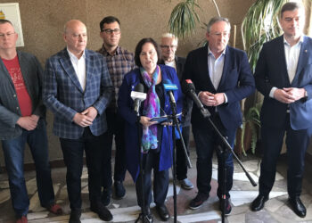 Stalowa Wola: Parlamentarzyści KO spotkali się z mieszkańcami i przedsiębiorcami.