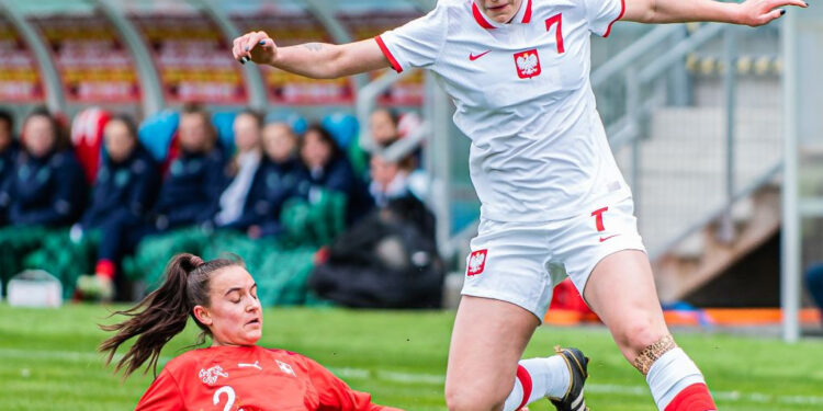 Stalowa Wola: W sobotę Polska w marszu po awans powalczy o 3 punkty z Czeszkami.