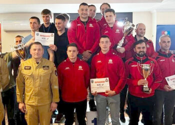 Stalowa Wola: Strażacy z całego Podkarpacia rywalizowali w Mistrzostwach Województwa Podkarpackiego w pływaniu