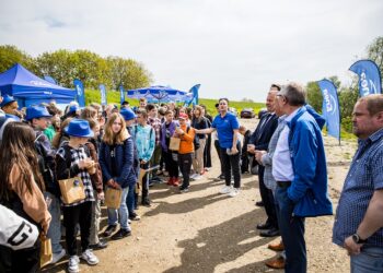 Połaniec: Wiosenna akcja zarybiania Wisły