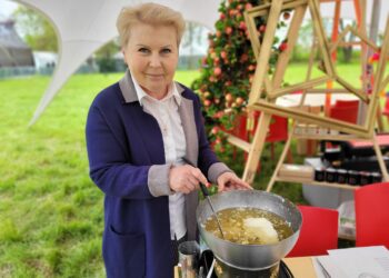 Sandomierz: Oryginalne warsztaty dla dorosłych i dzieci podczas festiwalu z jabłkiem w roli głównej.