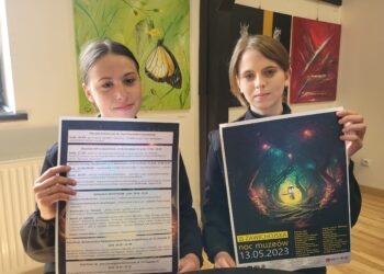 Zawichost: Wiosenna burza przy starej studni.