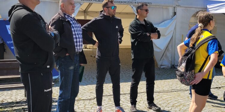 Sandomierz: 11 Sandomierskie Biegi Kwitnących Sadów.