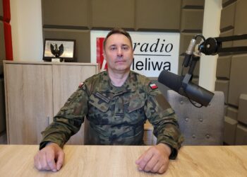 Sandomierz, Opatów, Staszów: „Samoobrona kobiet – zaufaj wojsku”.