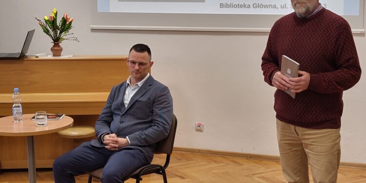 Tarnobrzeg. Dęba – wieś hrabiów Tarnowskich