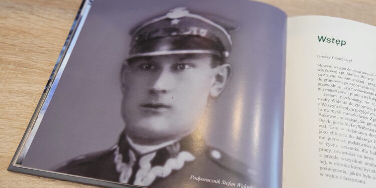 Bukowa: „Stefan Widanka – lotnik ze Zgórska” przywracany pamięci.