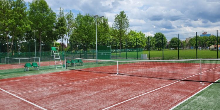 Staszów. Korty tenisowe gotowe do gry