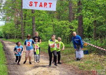 Grębów. Niepełnosprawni rywalizowali w biegach przełajowych