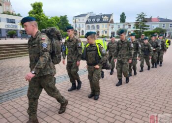 Tarnobrzeg. Idą uczcić legionistów walczących w Bitwie pod Konarami