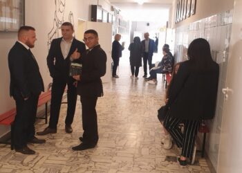 Tarnobrzeg. Matura z matematyki.  Młodzi ludzie z „Budowlanki” pozytywnie nastawieni.