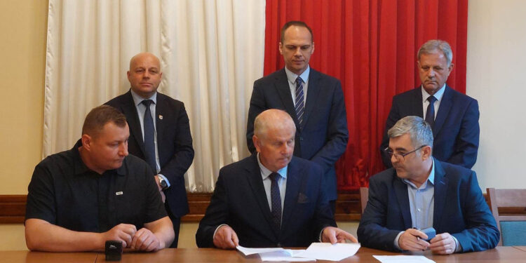 Wólka Tanewska: Umowa na ulicę Cegielnianą podpisana i lada dzień ruszy przebudowa