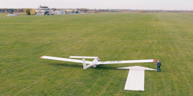 Stalowa Wola: Trzy firmy stanęły do przetargu na koncepcję modernizacji i rozbudowy lotniska w Turbi