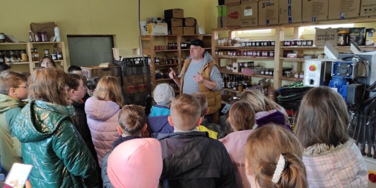 Mielec:  Być bliżej pszczół…