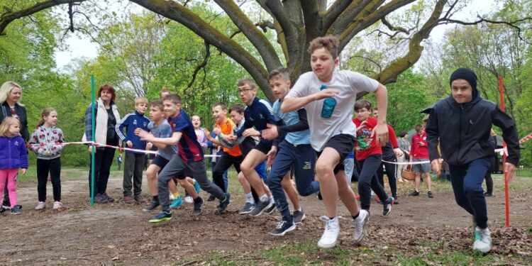 Rudnik: Biegali leśnymi ścieżkami