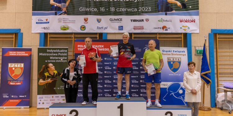 Sport. Tenis stołowy. Trzy medale Janusza Malarza z IKS Jezioro Tarnobrzeg