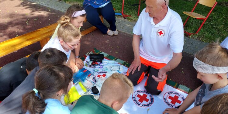 Sandomierz: „Bezpieczne wakacje” w Trójce.