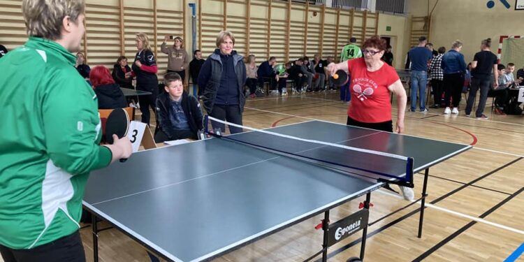 Niedźwice: Mistrzostwa ŚDS-ów w tenisie stołowym.
