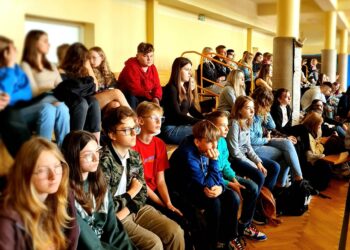 Staszów: „Świadomi Online”.